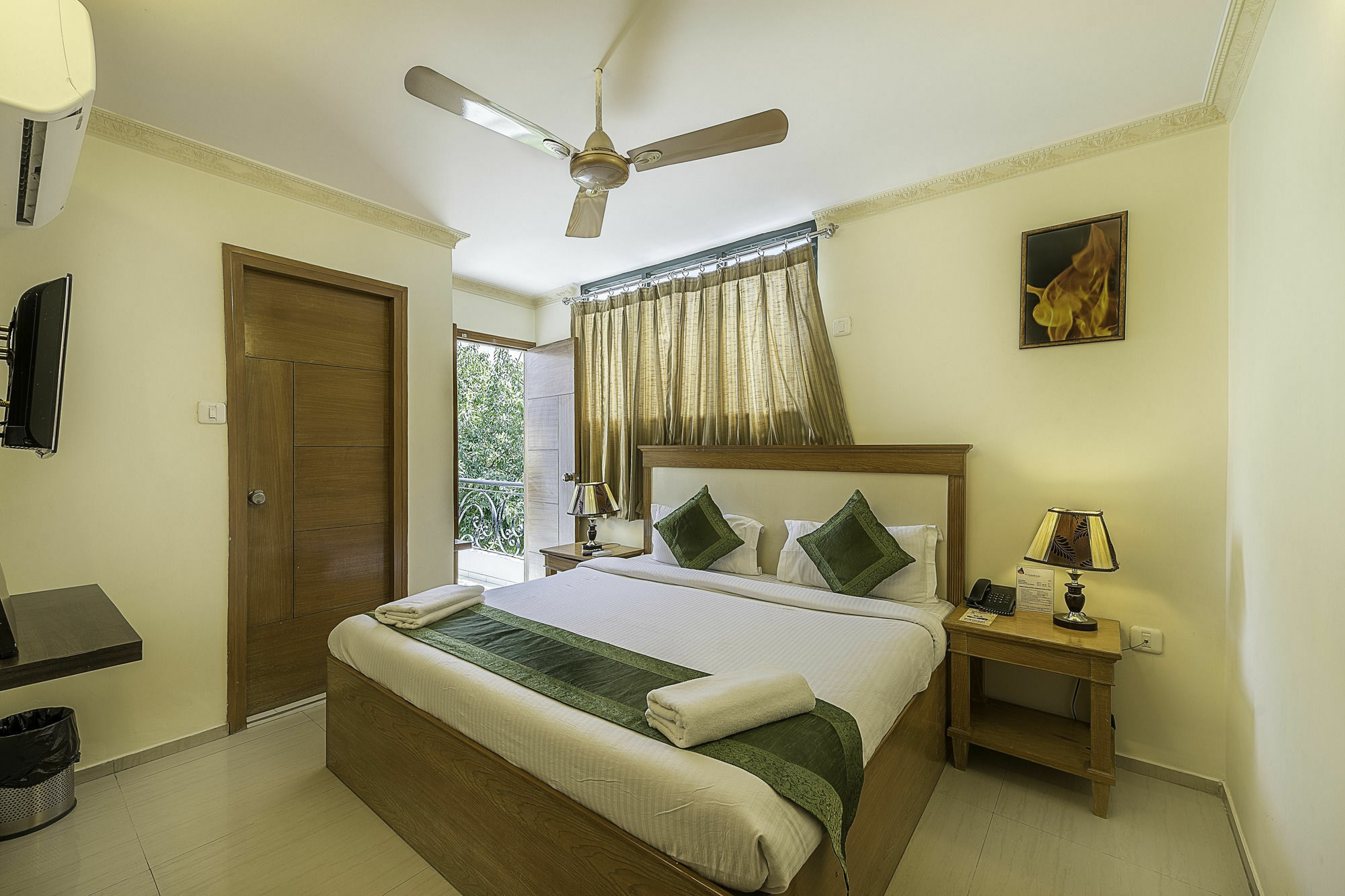 Treebo Trend Woodsvilla Suites Bapu Nagar ジャイプール エクステリア 写真
